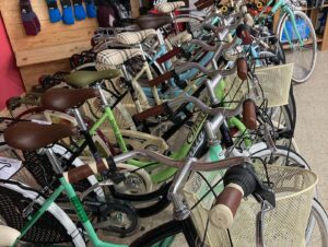 Nosotros 16 bicicletas de paseo en tienda