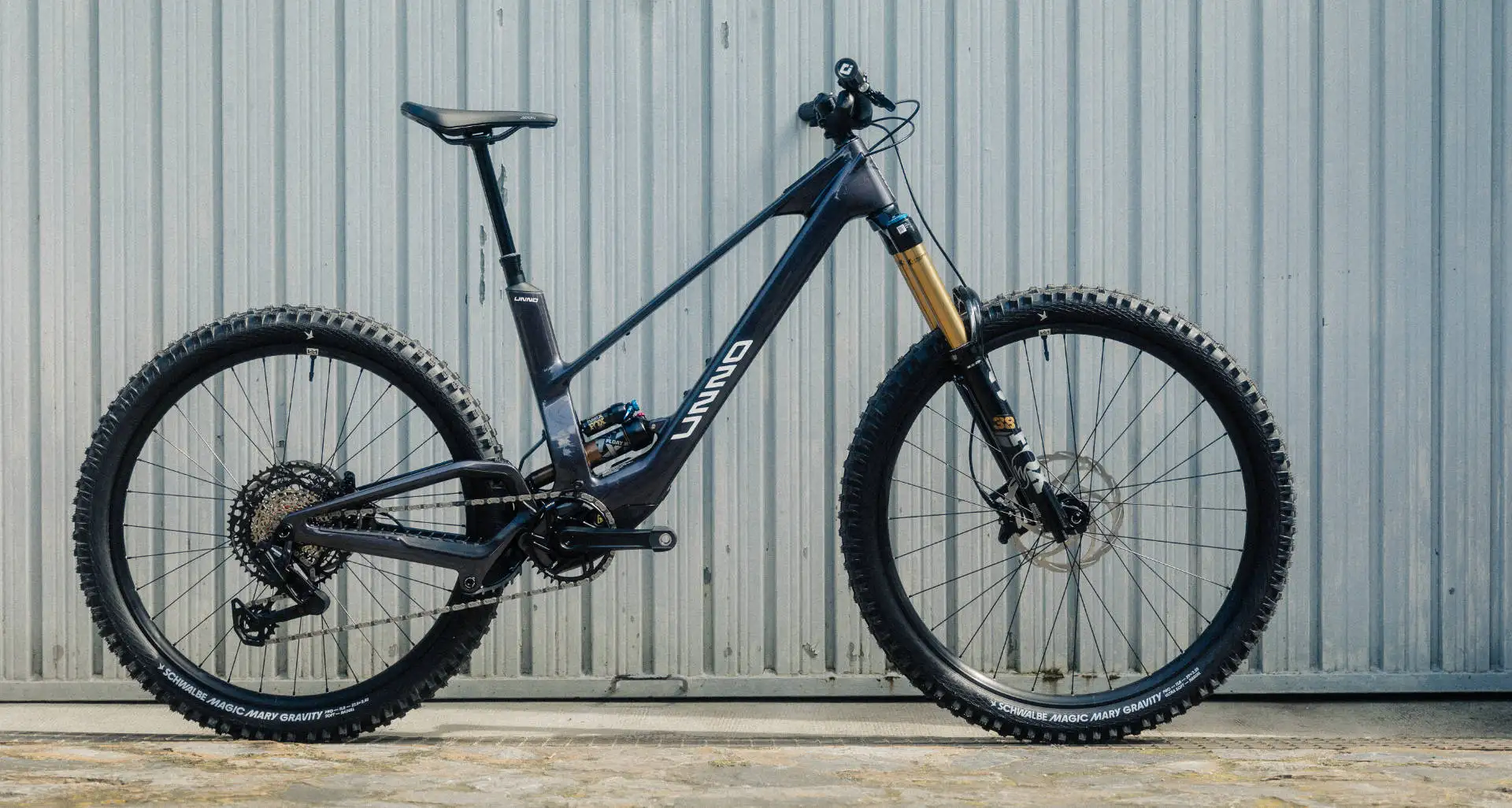 Bicicleta UNNO Mith Pro